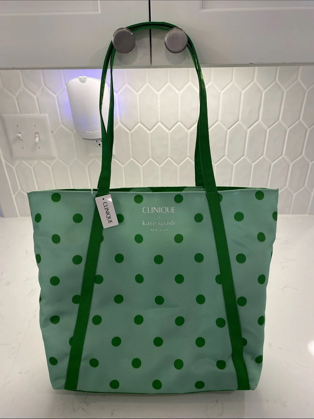 Clinique x Kate Spade New York green polka dot travel tote bag 16”x12”x3.75” NEW